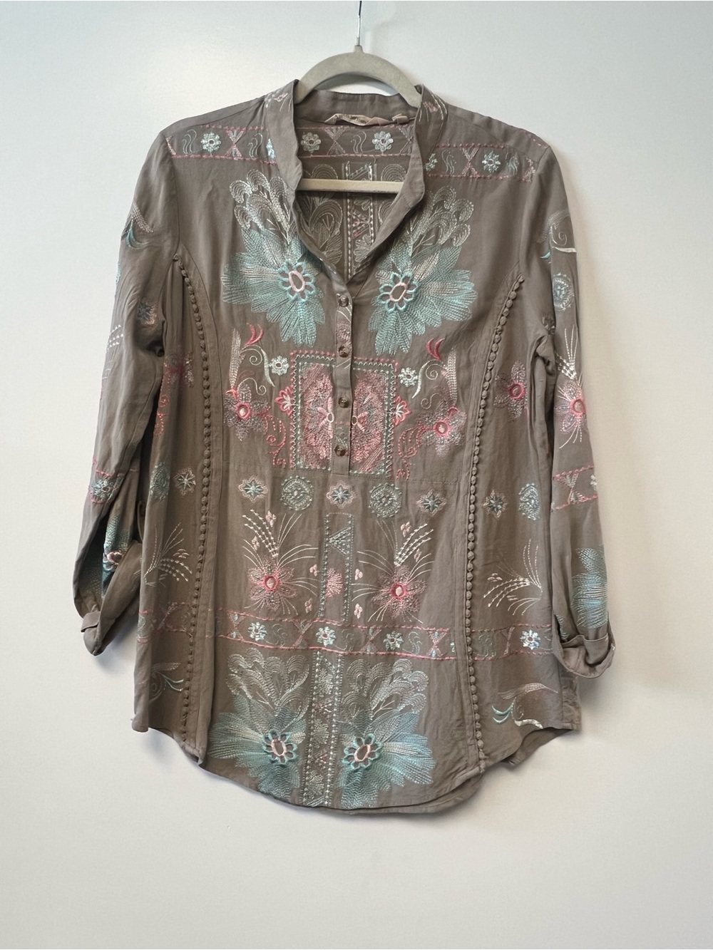 Soft Surroundings L’enchante  Embroidered Tunic with Pink and Light Blue Accents